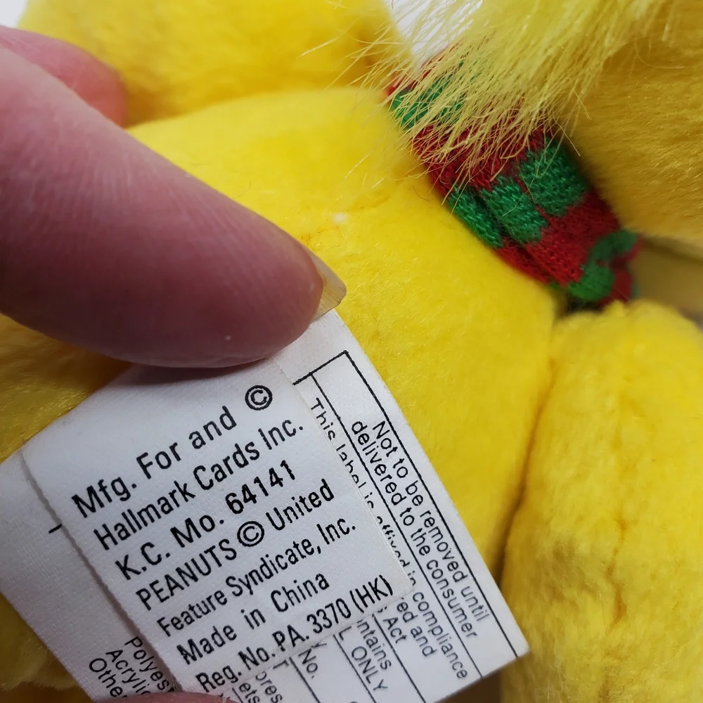 Hallmark Cards Yellow Tweety Birdwith Earmuff and scarf In Good Condition